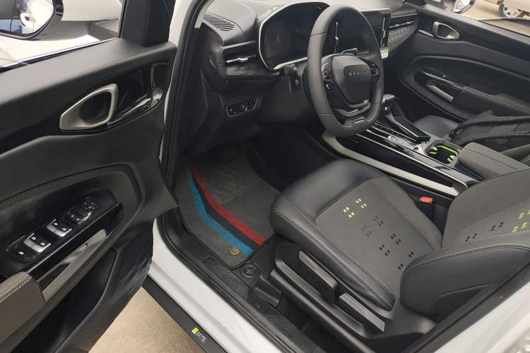 Used Baojun RM-5 2019 1.5T CVT Elite Version with 24-Hour Online Service 6 Seats Driver Seat