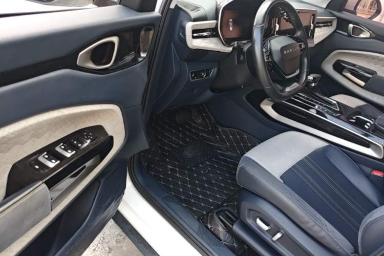 Used Baojun RM-5 2019 1.5T CVT 24-Hour Online Prestige Version 6 Seats Driver Seat