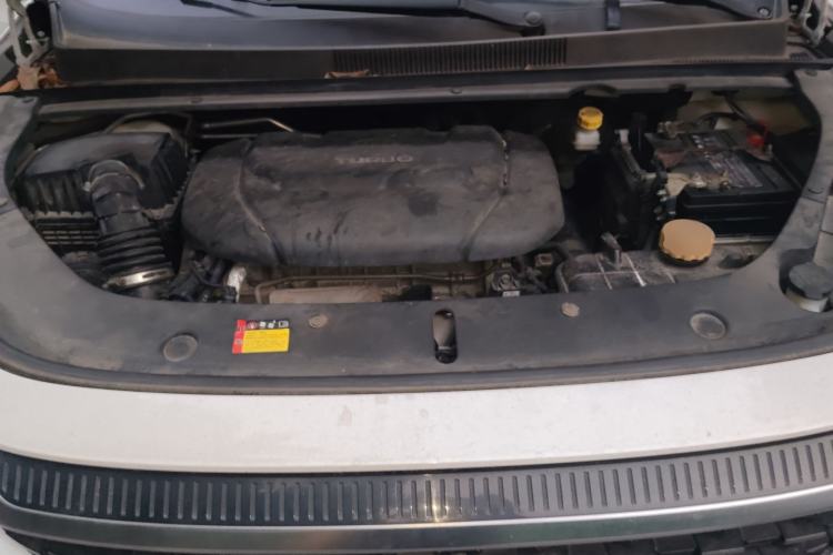 Used Baojun RM-5 2019 1.5T CVT 24-Hour Online Prestige Version 5 Seats Engine Bay