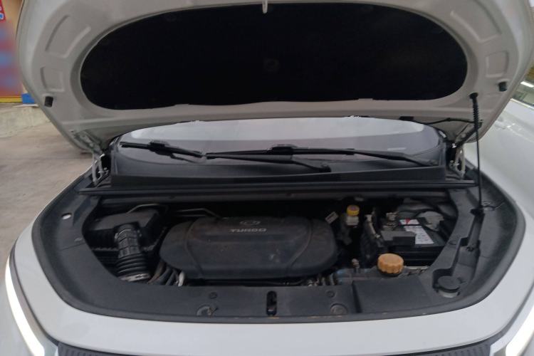 Used Baojun RM-5 2019 1.5T CVT 24-Hour Online Luxury Version 7 Seats Engine Bay