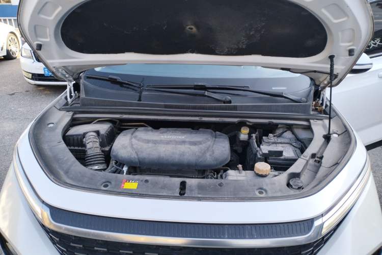 Used Baojun RM-5 2019 1.5T CVT 24-Hour Online Luxury Version 6 Seats Engine Bay