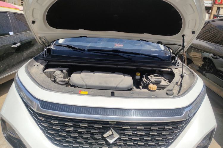 Used Baojun RM-5 2019 1.5T CVT 24-Hour Online Premium Version 7 Seats Engine Bay