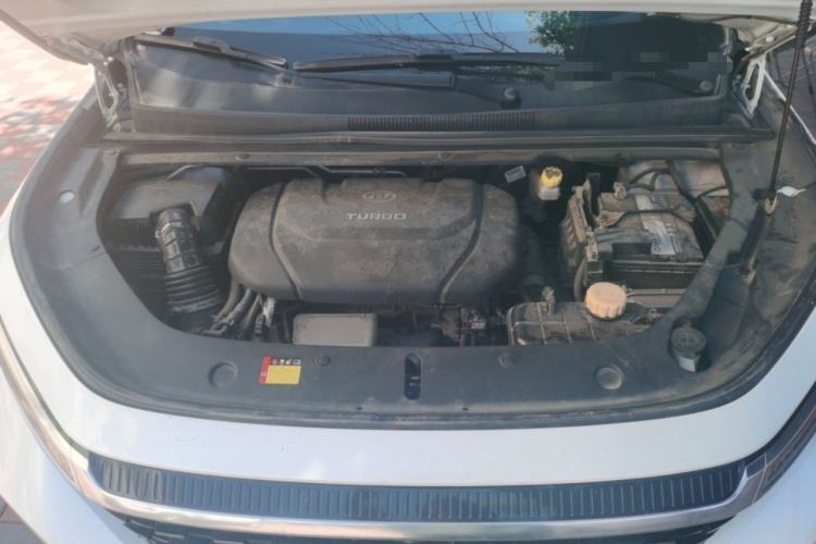 Used Baojun RM-5 2019 1.5T CVT 24-Hour Online Prestige Version 6 Seats Engine Bay