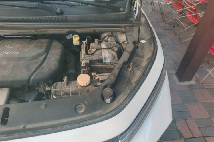 Used Baojun RM-5 2019 1.5T CVT 24-Hour Online Prestige Version 6 Seats Engine Bay Left