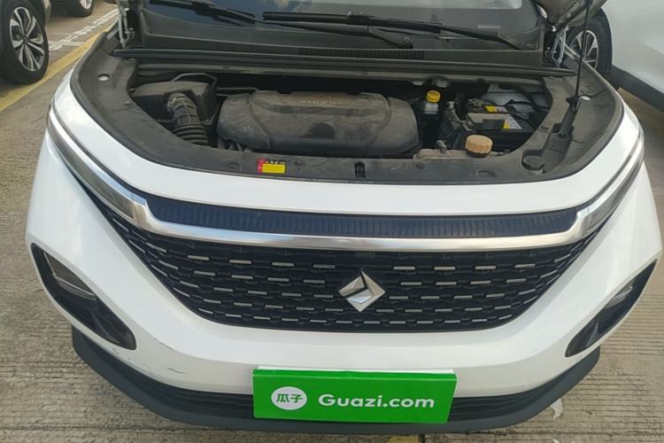Used Baojun RM-5 2019 1.5T CVT 24-Hour Online Luxury Version 5 Seats Engine Bay