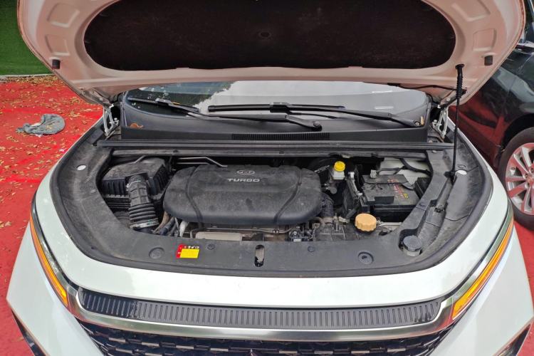 Used Baojun RM-5 2019 1.5T CVT 24-Hour Online Luxury Version 7 Seats Engine Bay