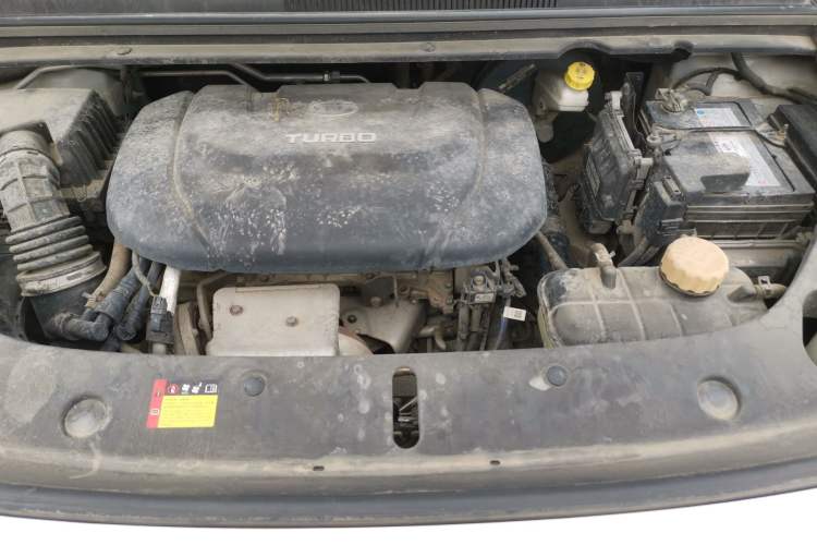 Used Baojun RM-5 2019 1.5T CVT 24-Hour Online Luxury Version 6 Seats Engine Bay