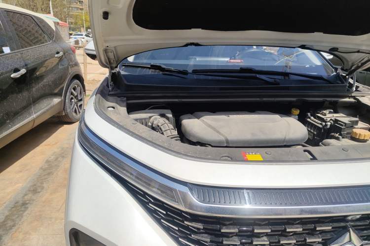 Used Baojun RM-5 2019 1.5T CVT 24-Hour Online Premium Version 7 Seats Engine Bay Right