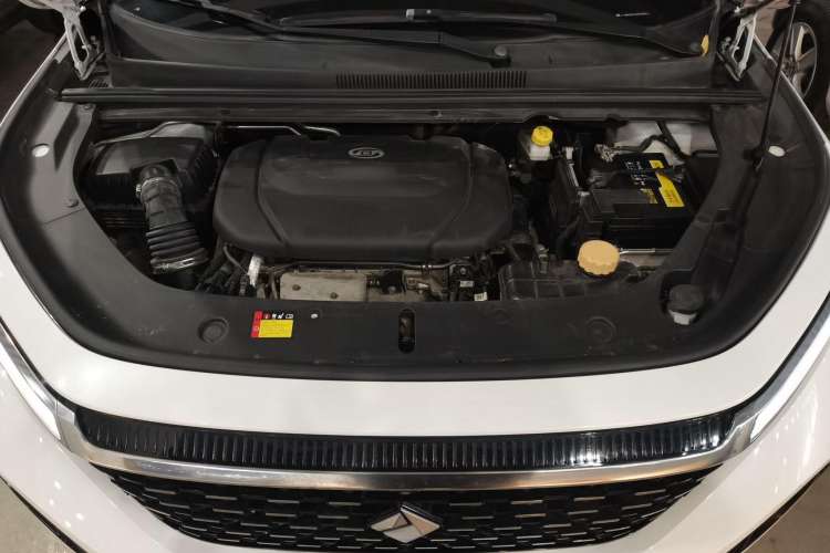 Used Baojun RM-5 2019 1.5T CVT 24-Hour Online Prestige Version 5 Seats Engine Bay