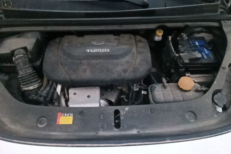 Used Baojun RM-5 2019 1.5T CVT 24-Hour Online Premium Version 7 Seats Engine Bay