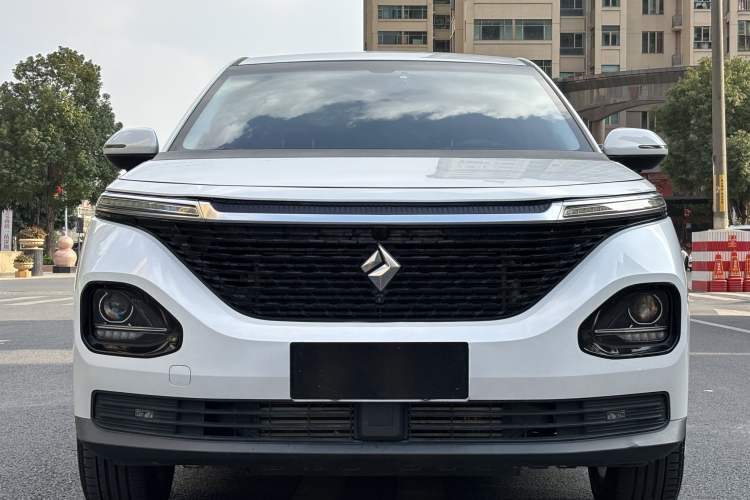 Used Baojun RM-5 2019 1.5T CVT Elite Version with 24-Hour Online Service 6 Seats Exterior 1