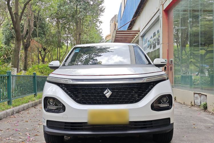 Used Baojun RM-5 2019 1.5T Manual Elite Version with 24-Hour Online Service 7 Seats Exterior 1