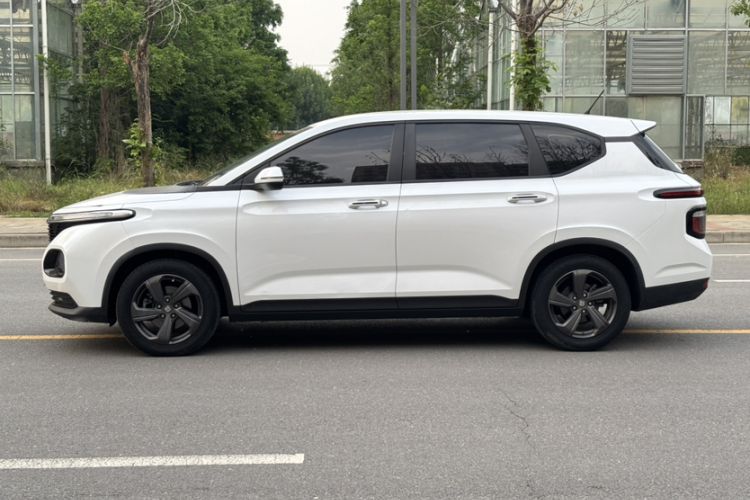 Used Baojun RM-5 2019 1.5T CVT Elite Version with 24-Hour Online Service 6 Seats Exterior 2