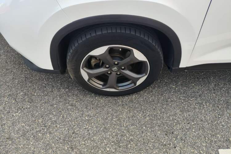 Used Baojun RM-5 2019 1.5T CVT 24-Hour Online Prestige Version 5 Seats Exterior 4