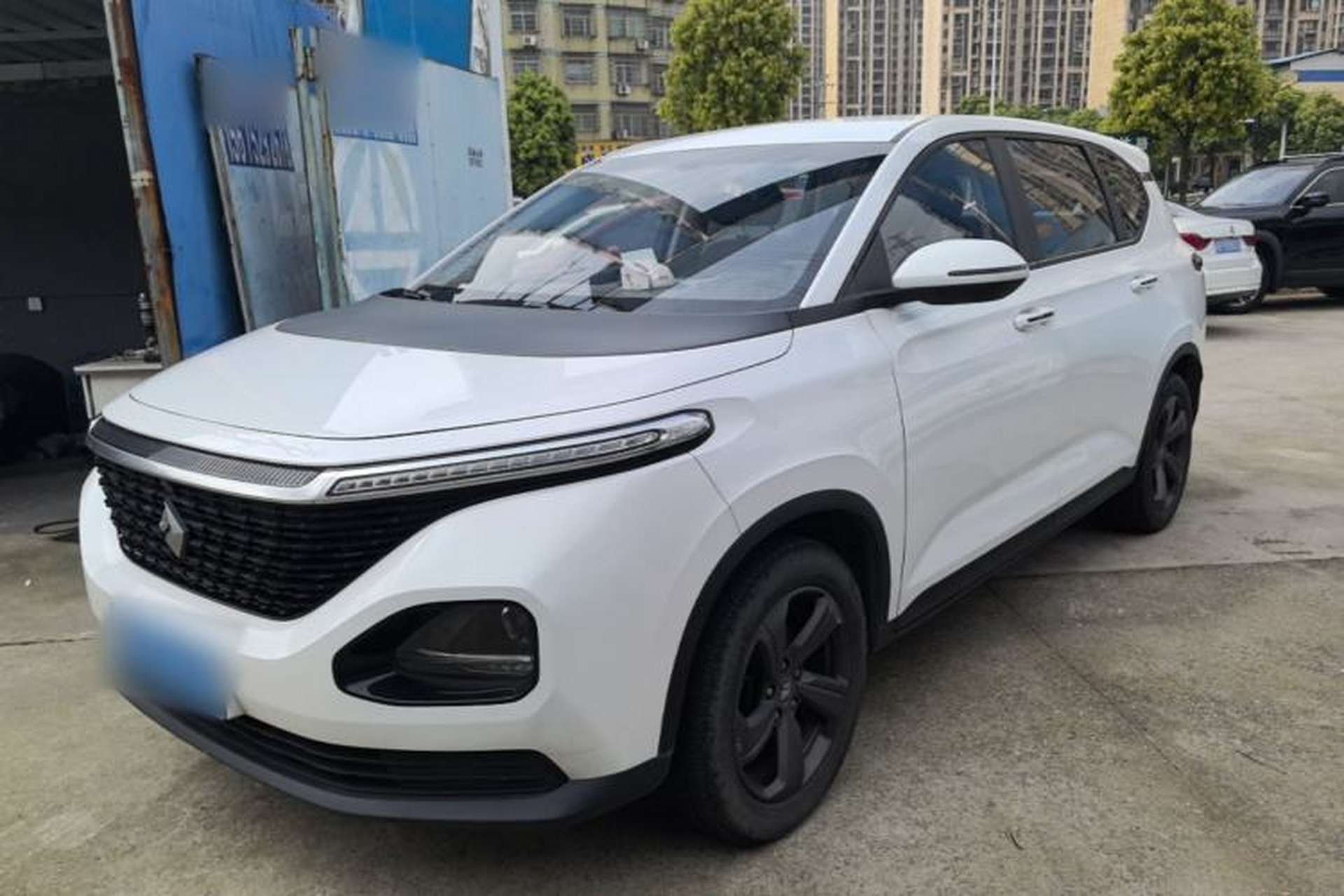 Used Baojun RM-5 2019 1.5T Manual Elite Version with 24-Hour Online Service 6 Seats Front Left 45 Deg
