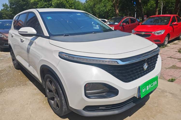 Used Baojun RM-5 2019 1.5T CVT Elite Version with 24-Hour Online Service 5 Seats Front Right 45 Deg