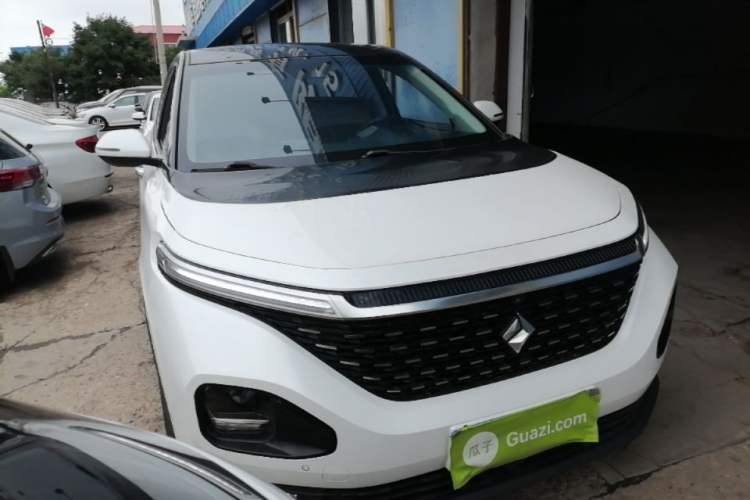 Used Baojun RM-5 2019 1.5T CVT 24-Hour Online Premium Version 7 Seats Front Right 45 Deg