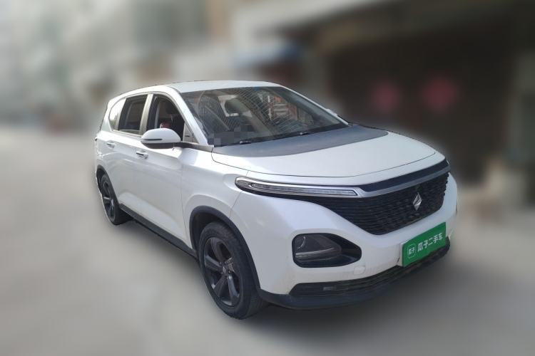 Used Baojun RM-5 2019 1.5T Manual Elite Version with 24-Hour Online Service 7 Seats Front Right 45 Deg