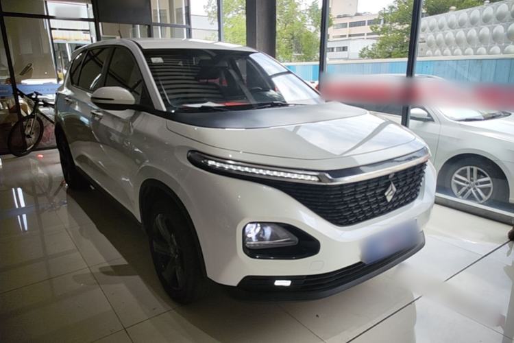 Used Baojun RM-5 2019 1.5T Manual Elite Version with 24-Hour Online Service 6 Seats Front Right 45 Deg
