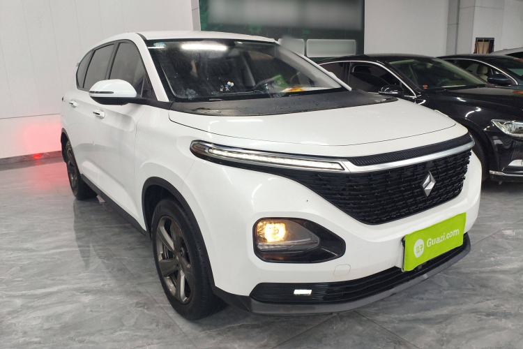 Used Baojun RM-5 2019 1.5T CVT Elite Version with 24-Hour Online Service 6 Seats Front Right 45 Deg