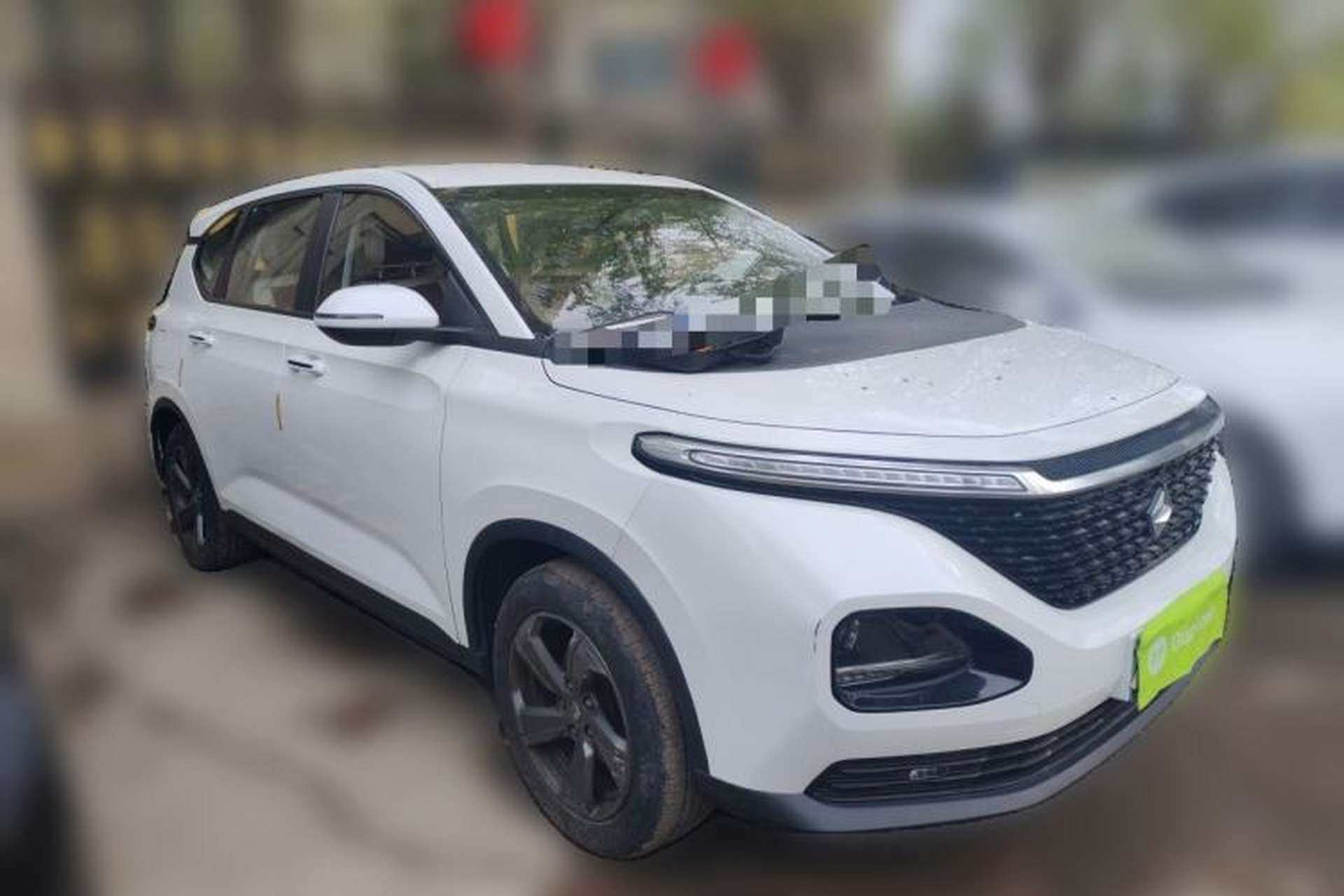 Used Baojun RM-5 2019 1.5T Manual Elite Version with 24-Hour Online Service 6 Seats Front Right 45 Deg