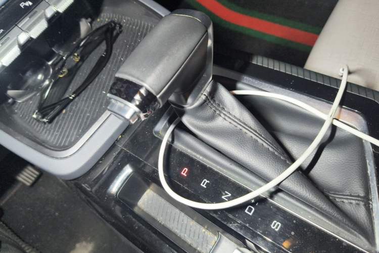 Used Baojun RM-5 2019 1.5T CVT 24-Hour Online Luxury Version 6 Seats Gear Lever