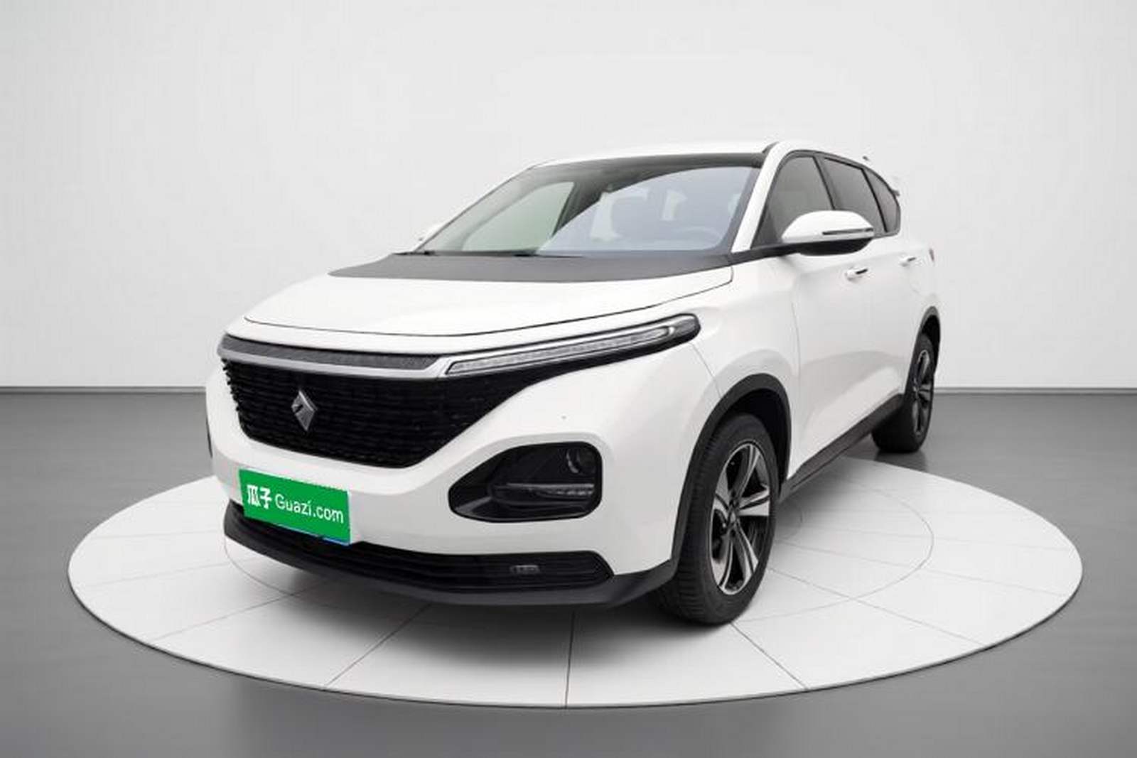 Фото Baojun с площадки