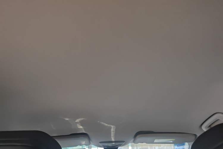 Used Baojun RM-5 2019 1.5T CVT Elite Version with 24-Hour Online Service 5 Seats Headliner