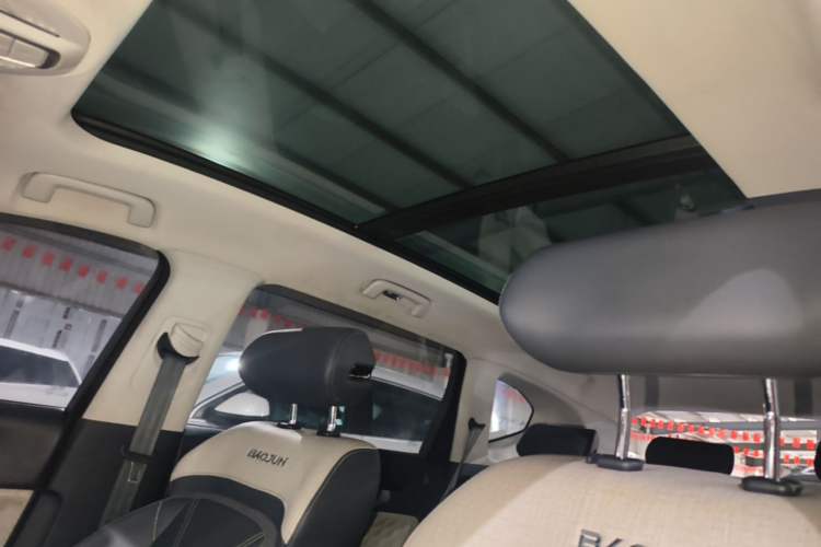 Used Baojun RM-5 2019 1.5T CVT 24-Hour Online Prestige Version 5 Seats Headliner