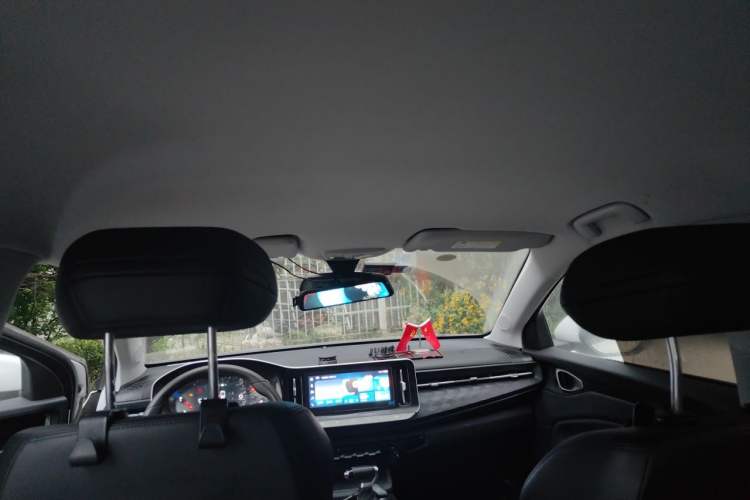 Used Baojun RM-5 2019 1.5T CVT Elite Version with 24-Hour Online Service 6 Seats Headliner