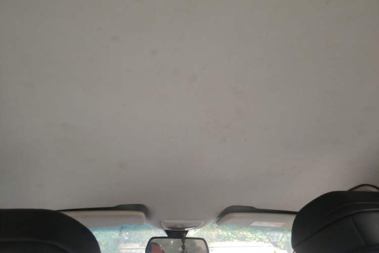 Used Baojun RM-5 2019 1.5T Manual Elite Version with 24-Hour Online Service 7 Seats Headliner