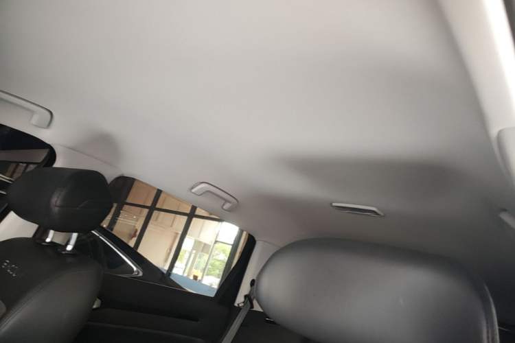 Used Baojun RM-5 2019 1.5T Manual Elite Version with 24-Hour Online Service 6 Seats Headliner