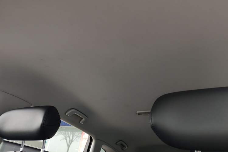 Used Baojun RM-5 2019 1.5T CVT Elite Version with 24-Hour Online Service 6 Seats Headliner