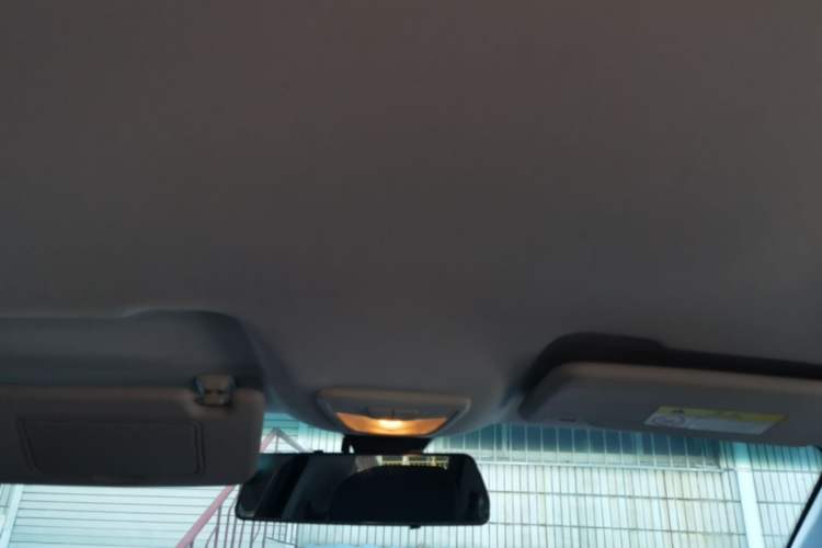Used Baojun RM-5 2019 1.5T Manual Elite Version with 24-Hour Online Service 6 Seats Headliner