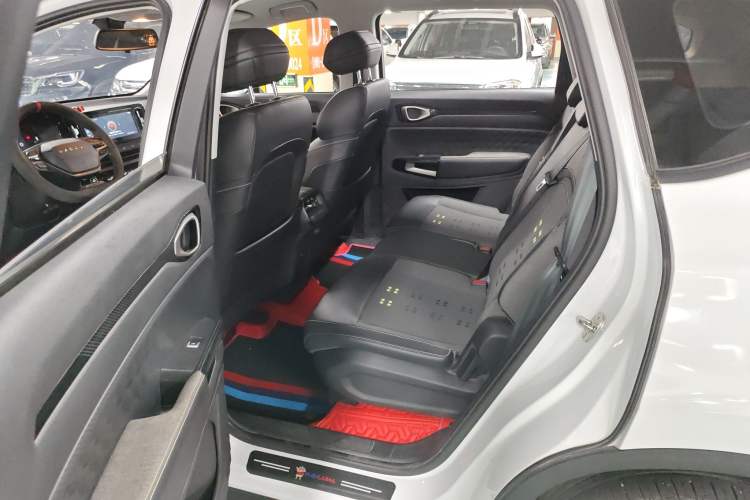 Used Baojun RM-5 2019 1.5L CVT Elite Version with 24-Hour Online Service 7 Seats Interior 1