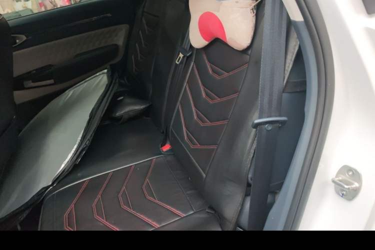 Used Baojun RM-5 2019 1.5T CVT 24-Hour Online Luxury Version 5 Seats Interior 1