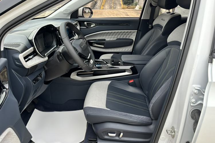 Used Baojun RM-5 2019 1.5T CVT 24-Hour Online Luxury Version 5 Seats Interior 11