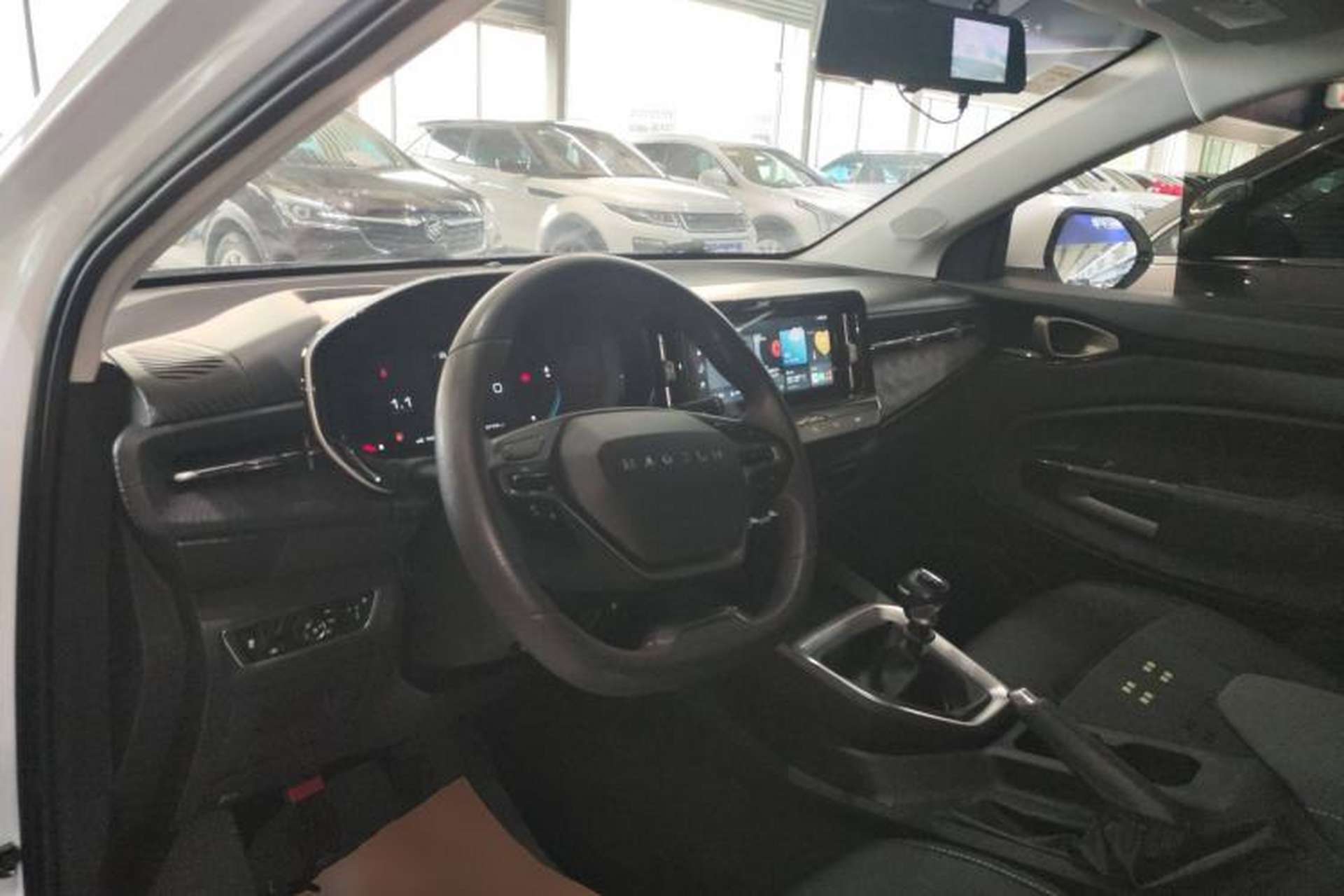 Used Baojun RM-5 2019 1.5T Manual Elite Version with 24-Hour Online Service 6 Seats Interior 2