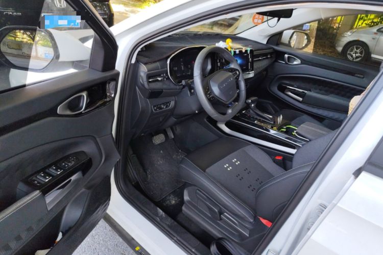 Used Baojun RM-5 2019 1.5T CVT Elite Version with 24-Hour Online Service 7 Seats Interior 3