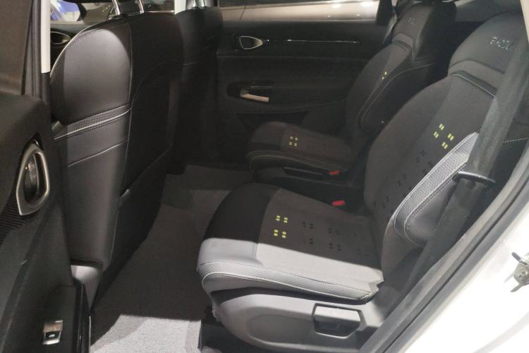Used Baojun RM-5 2019 1.5T Manual Elite Version with 24-Hour Online Service 6 Seats Interior 4