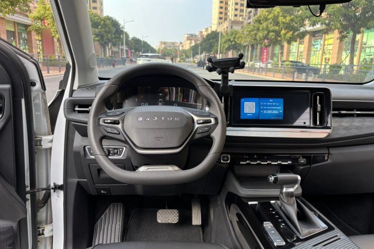 Used Baojun RM-5 2019 1.5T CVT Elite Version with 24-Hour Online Service 6 Seats Interior 6