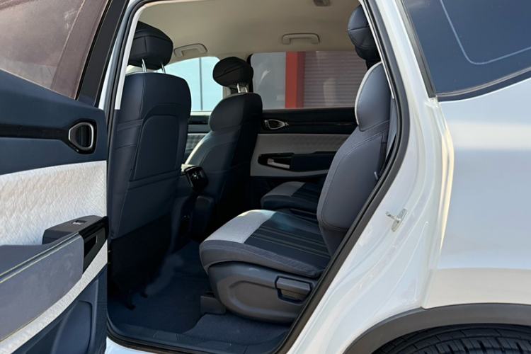 Used Baojun RM-5 2019 1.5T CVT 24-Hour Online Luxury Version 6 Seats Interior 6