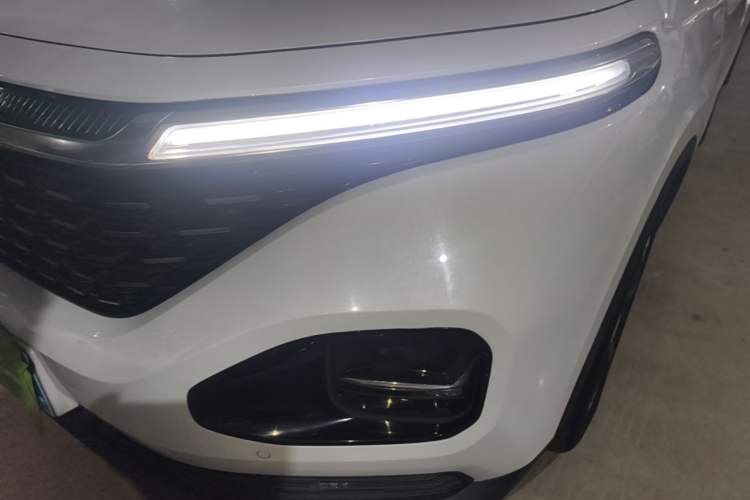 Used Baojun RM-5 2019 1.5T CVT 24-Hour Online Prestige Version 5 Seats Left Front Headlight