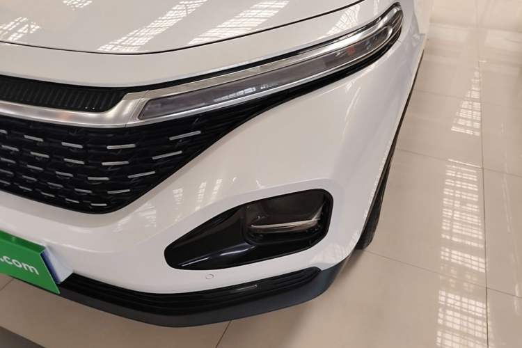 Used Baojun RM-5 2019 1.5T CVT 24-Hour Online Prestige Version 6 Seats Left Front Headlight