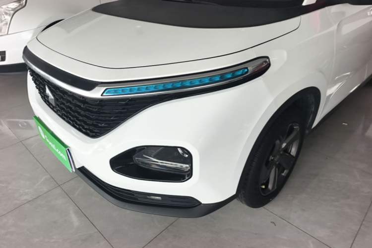 Used Baojun RM-5 2019 1.5T CVT Elite Version with 24-Hour Online Service 5 Seats Left Front Headlight