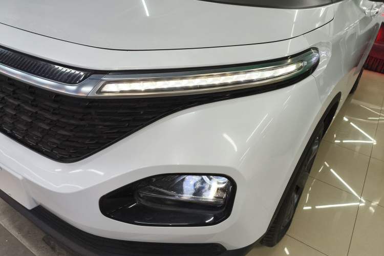 Used Baojun RM-5 2019 1.5T Manual Elite Version with 24-Hour Online Service 6 Seats Left Front Headlight