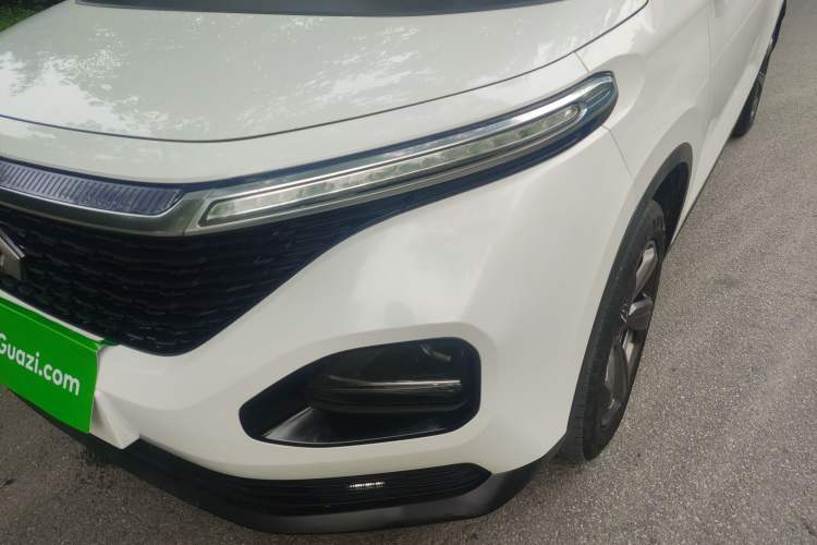 Used Baojun RM-5 2019 1.5T Manual Elite Version with 24-Hour Online Service 7 Seats Left Front Headlight
