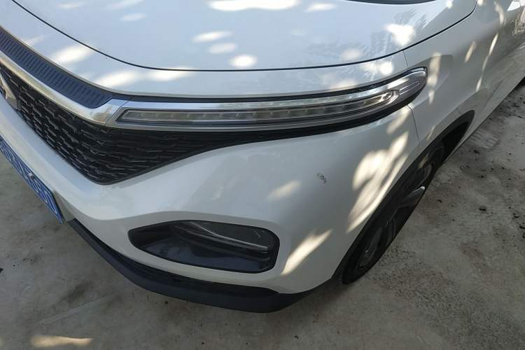 Used Baojun RM-5 2019 1.5T Manual Elite Version with 24-Hour Online Service 6 Seats Left Front Headlight