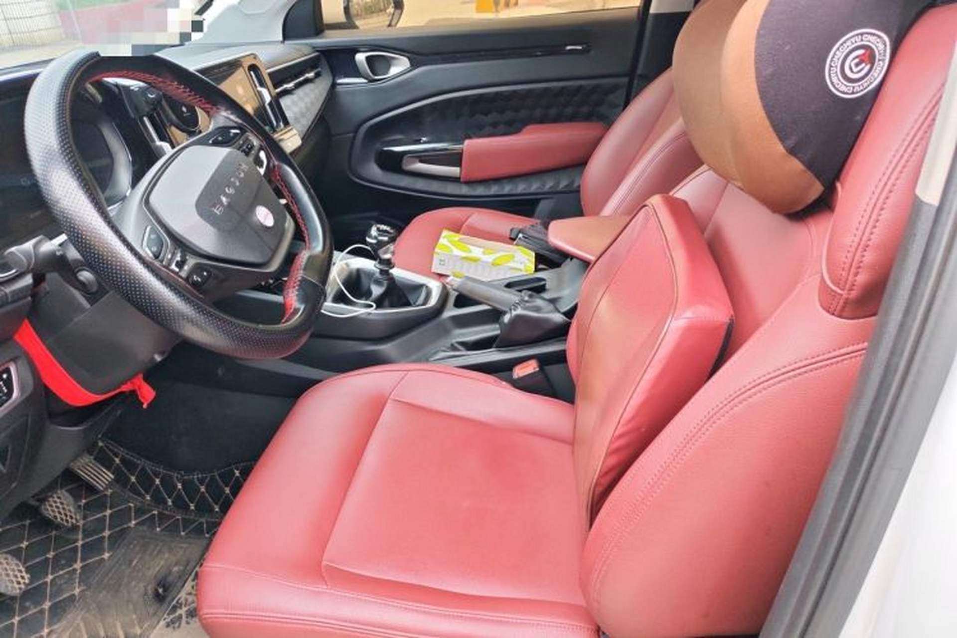 Used Baojun RM-5 2019 1.5T Manual Elite Version with 24-Hour Online Service 6 Seats Left Front Seat
