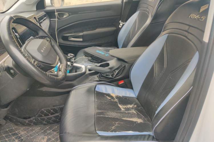 Used Baojun RM-5 2019 1.5L Manual Elite Edition with 24-hour Online Service 5 Seats Left Front Seat
